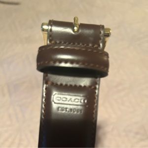 Coach, Men’s belt, gold/brass buckle, 44 1/2 in not including buckle. Brown